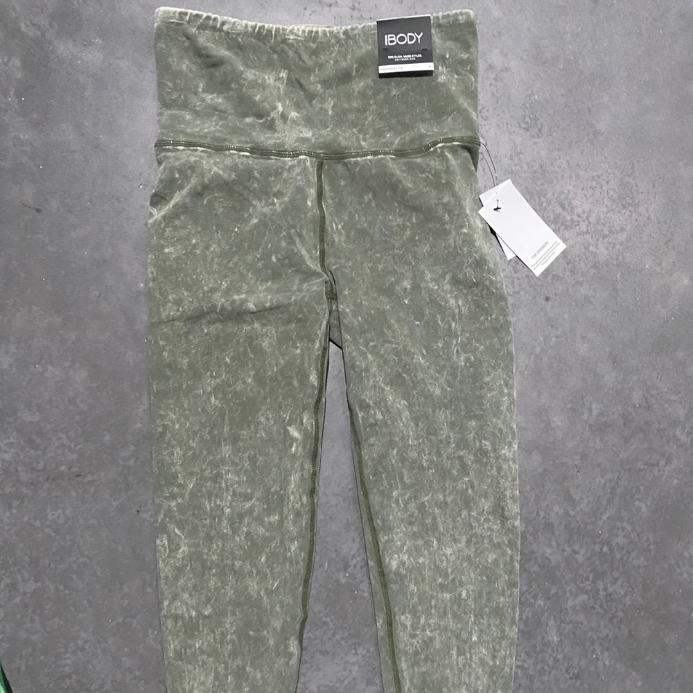 BNWT Cotton on leggings ♥️